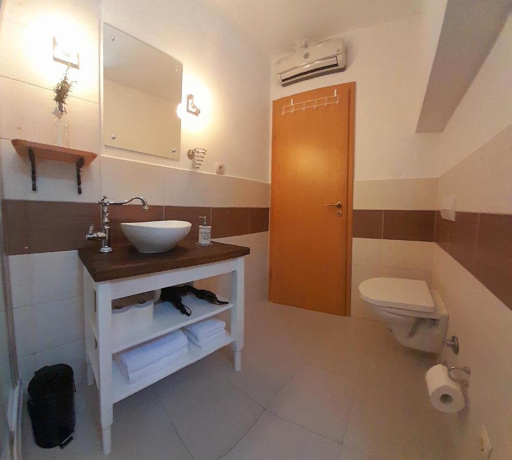 Luxury Mansarda Duplex - City Centre - Stone House Apartment สปลิท ภายนอก รูปภาพ