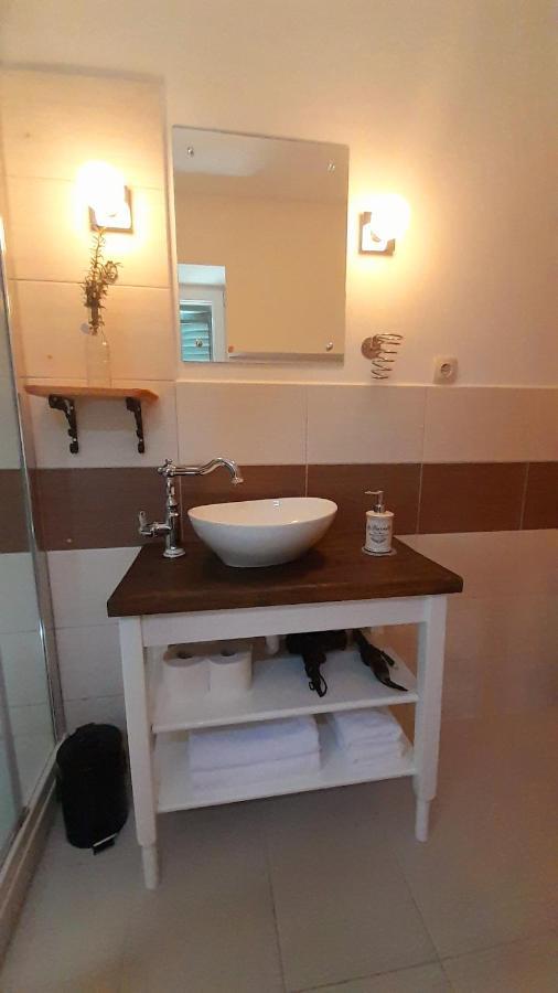 Luxury Mansarda Duplex - City Centre - Stone House Apartment สปลิท ภายนอก รูปภาพ